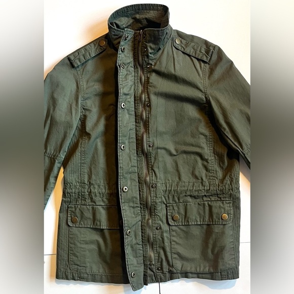 Love Tree Women’s Olive Green Utility Jacket Pockets Adjustable Waist Sz Medium - Picture 4 of 16